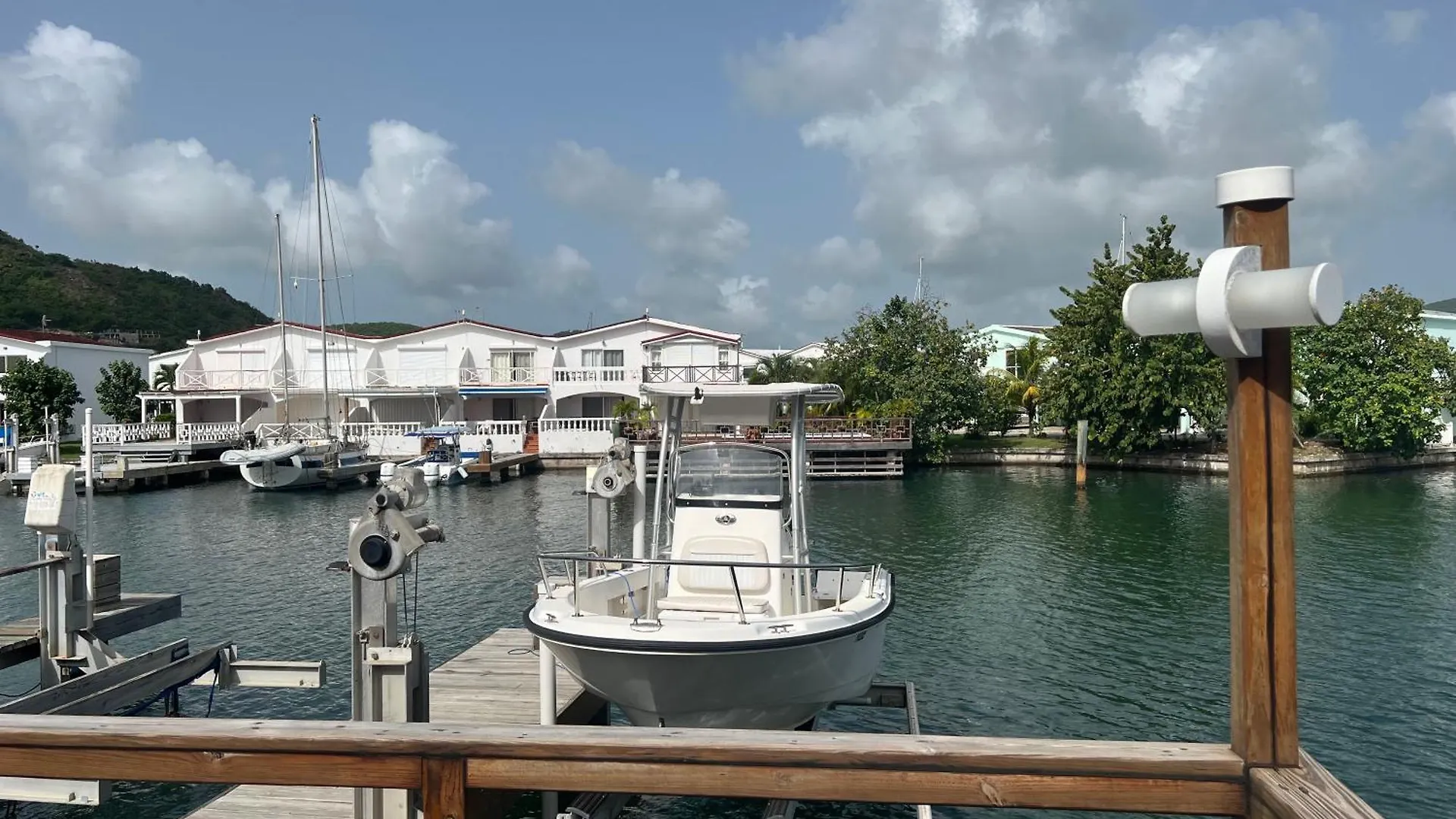 Antigua Chiama Italia Villas  Jolly Harbour