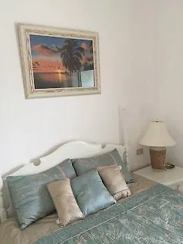 Antigua Chiama Italia Villas